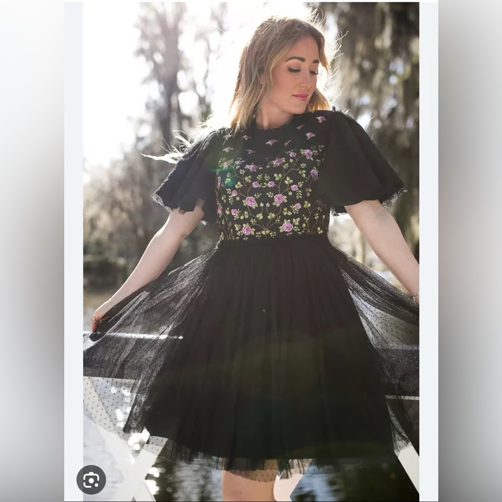 Ivy City Co. Primrose Mini Dress in Black